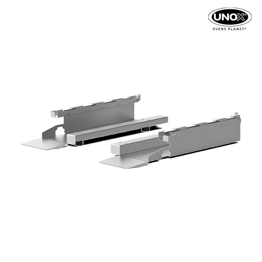 Unox This compensates for an inclination between the kitchen floor and the oven (up to 2,5%) and enables the trolley rack to be positioned correctly and safely inside the oven. XUC163.