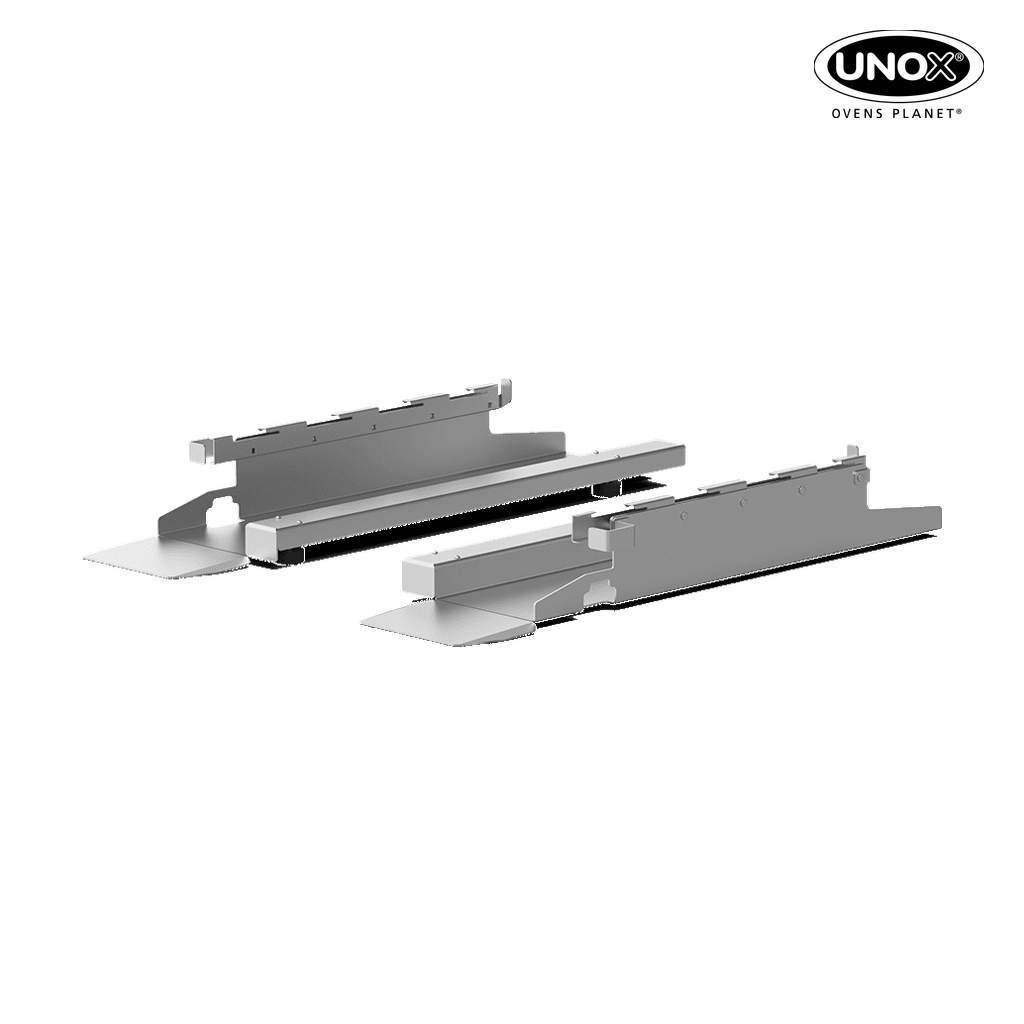 Unox This compensates for an inclination between the kitchen floor and the oven (up to 2%) and enables the trolley rack to be positioned correctly and safely inside the oven. XUC164.
