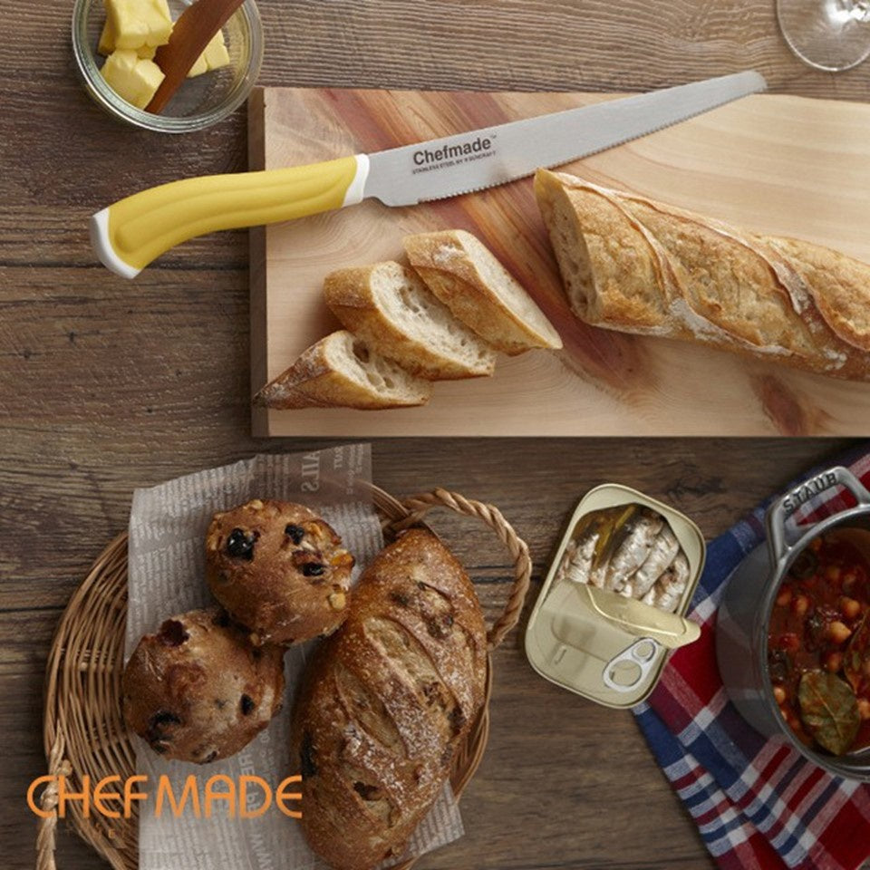Chefmade bread knife with baguette and buns