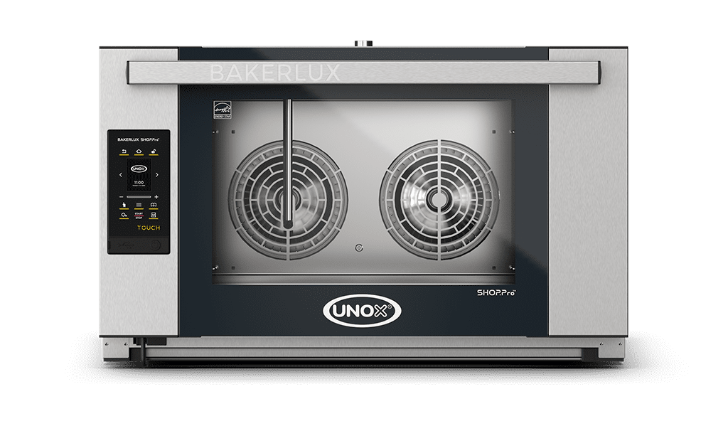 4 trays 600x400 Render of UNOX BAKERLUX SHOP.Pro™ TOUCH commercial convection with humidity oven XEFR-04EU-ETDV.